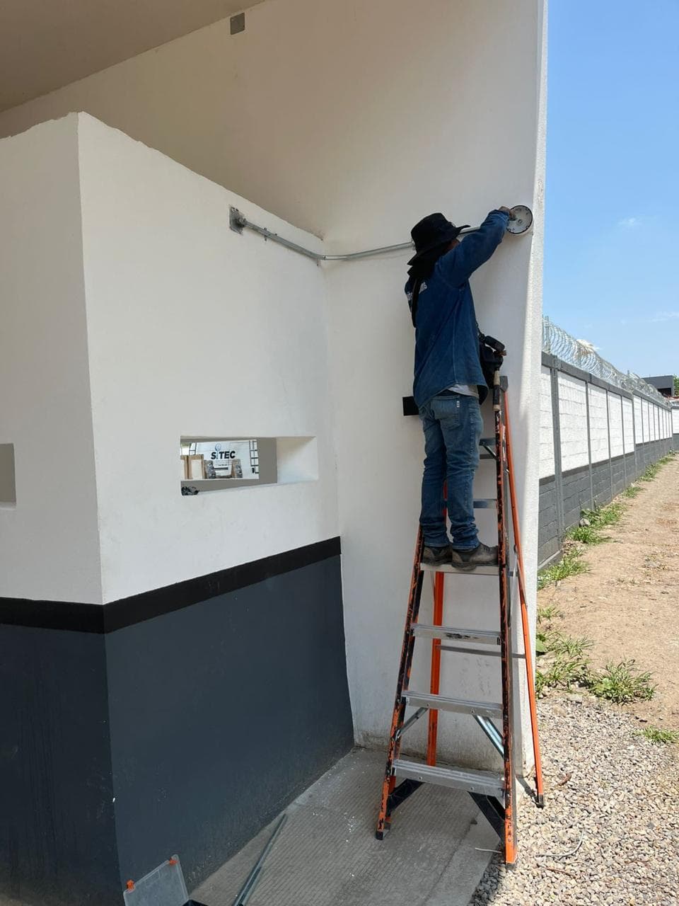 Instalación de cámara de seguridad