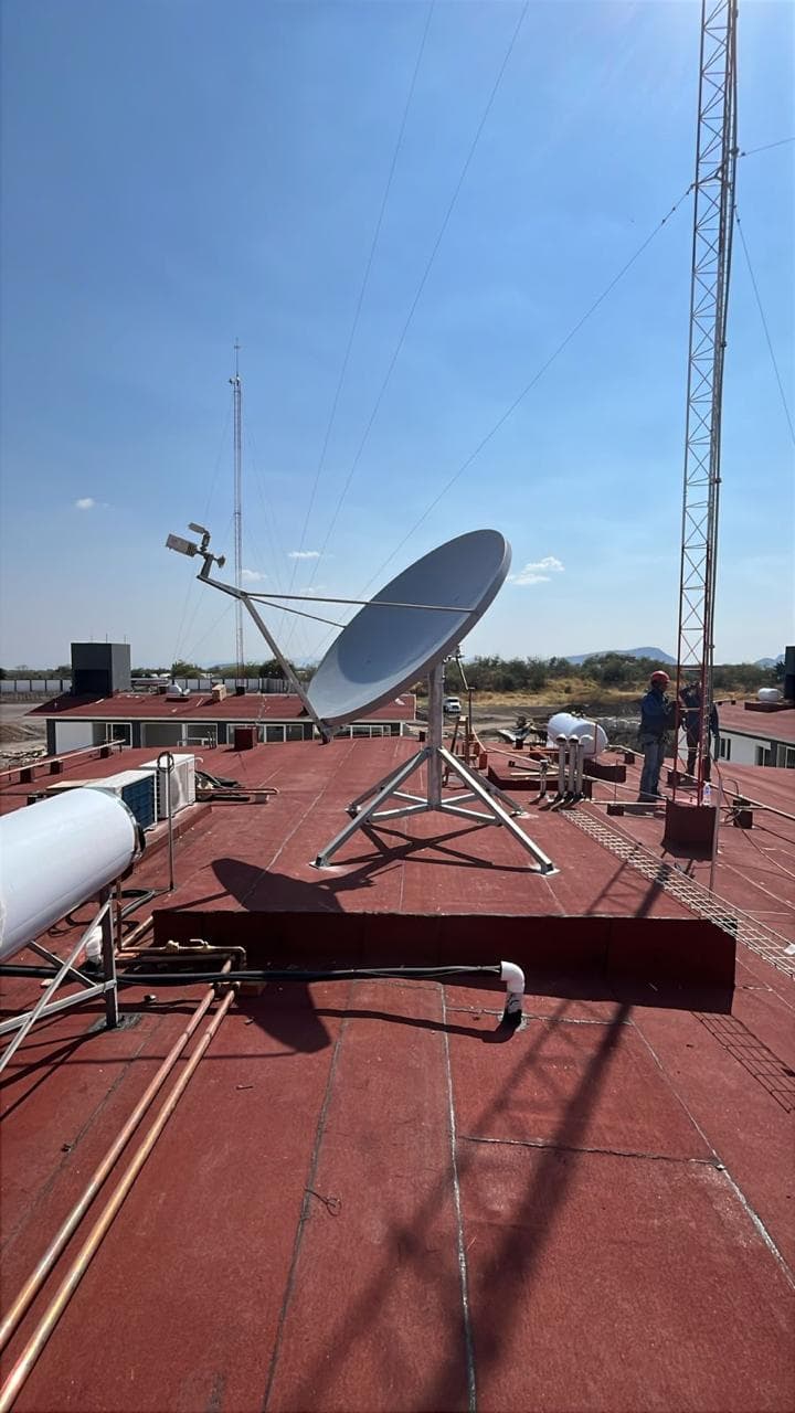 Antenas satelitales y torres